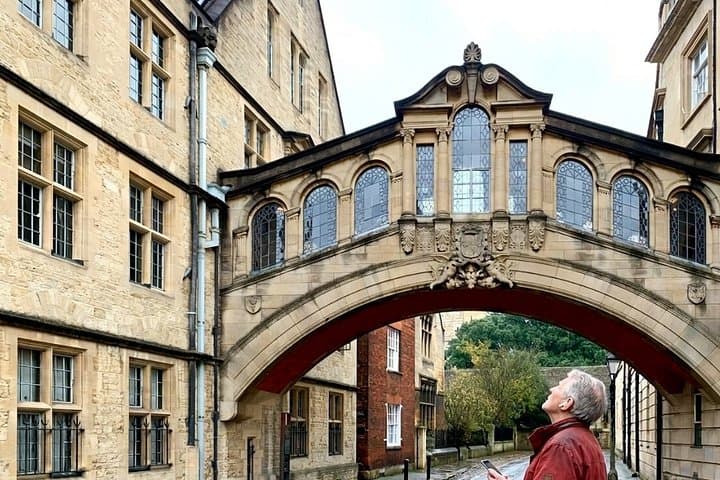 Oxford Scholars and Secrets Self Guided Tour with App