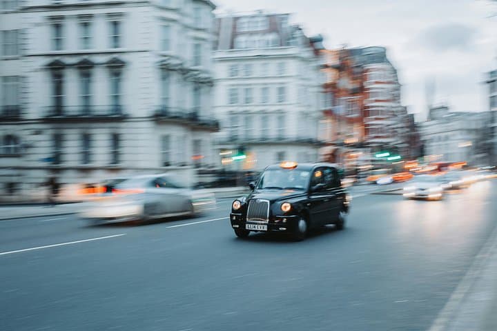 Private Guided Tour from London to Stonehenge with Hotel pick up