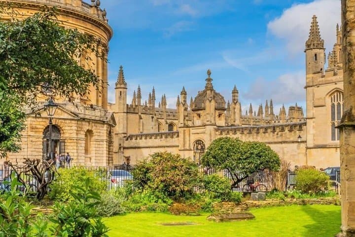 London to Oxford Private Transfer