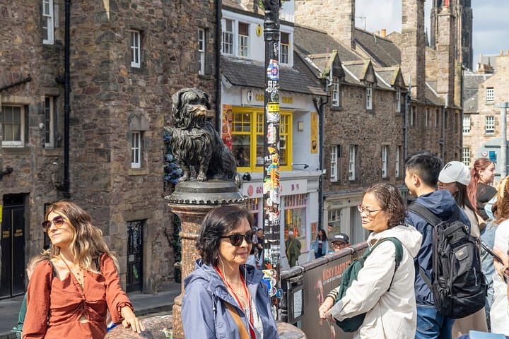 Private Family Walking Tour in Edinburgh: Historic Tales