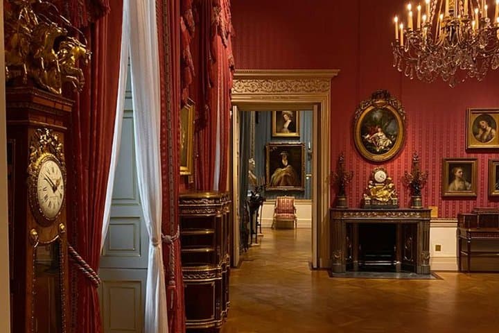 Explore the Wallace Collection with a Self Guided Tour