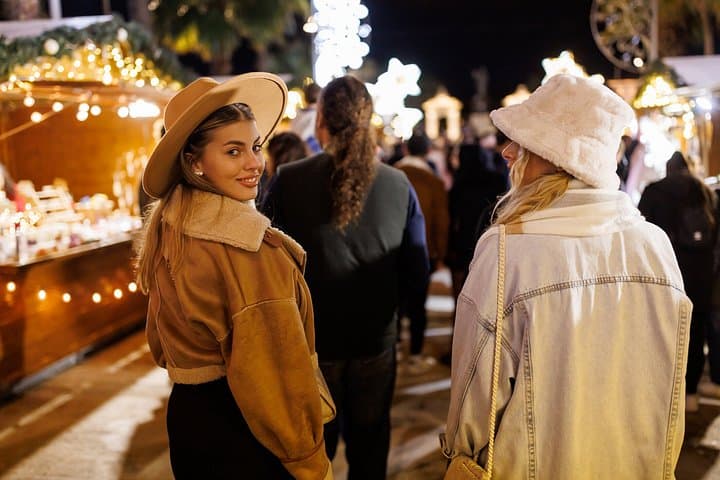 Private Christmas Walking Tour in Bath with Festive Pudding