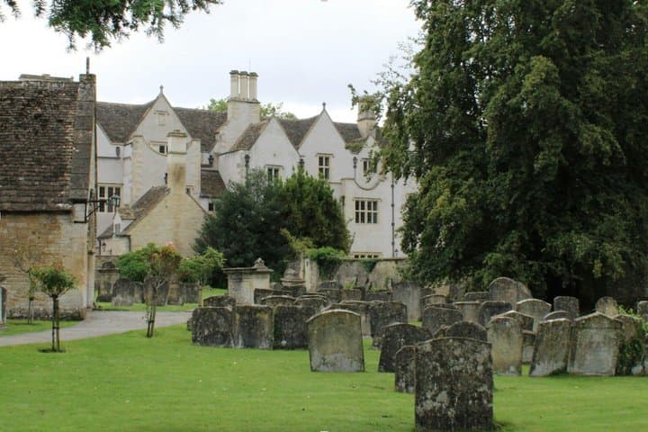 Bibury: Audio Tour of England's Picturesque Village