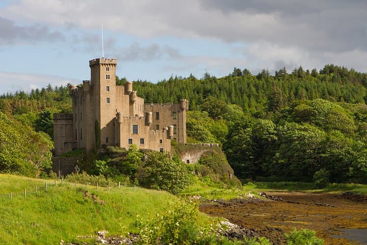 2 Day Luxury Private Guided Tour in Isle of Skye