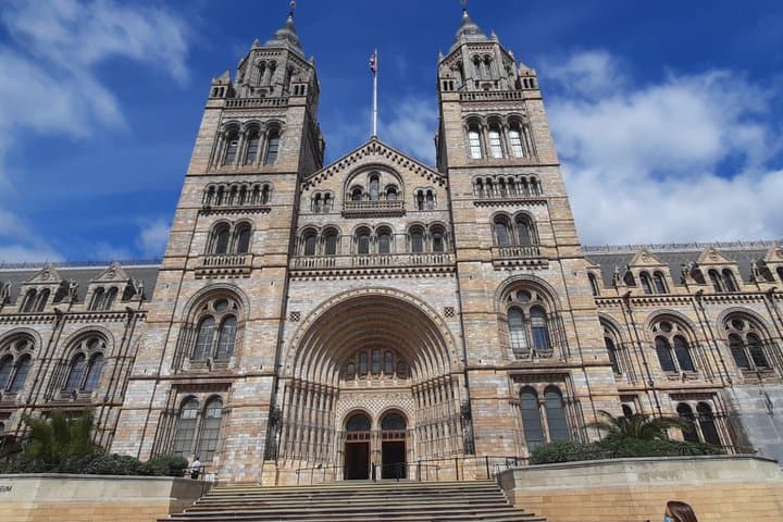 Guided tour London Natural History Museum in Spanish