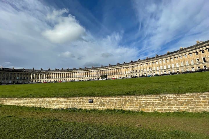Romans, Royals and Regency Bath Self Guided Tour with App
