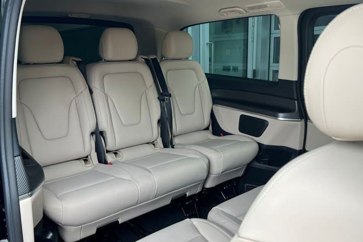 Private Chauffeur Transfer Gatwick Airport to Central London