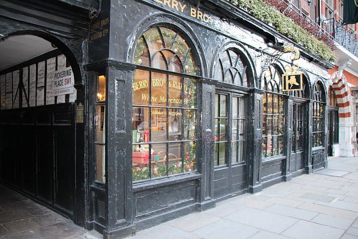 Kingsman Filming Locations Tour by London Taxi