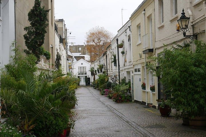 Kingsman Filming Locations Tour by London Taxi
