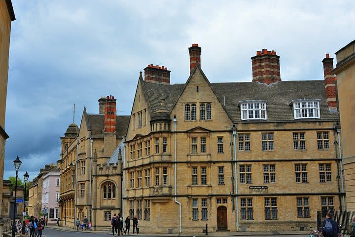 Private Tour to Oxford and Blenheim Palace with Hotel Pick Up