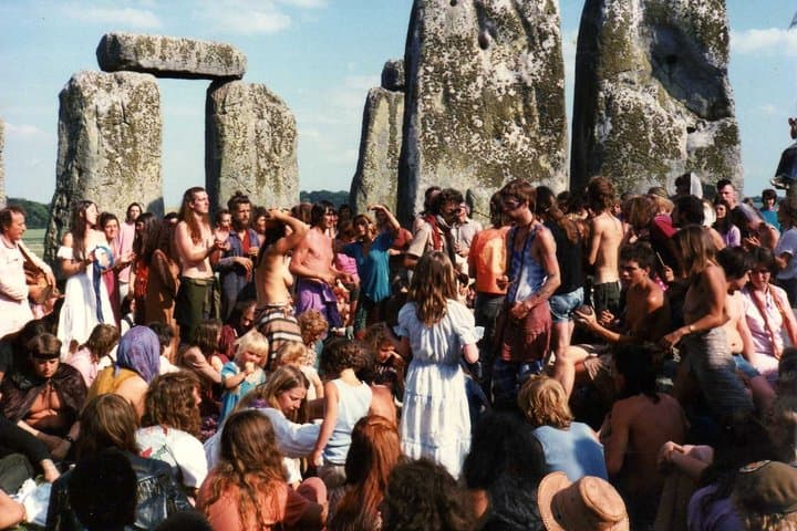 Stonehenge Half Day Tour from London + Ebook