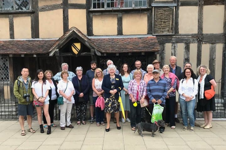 Discover Stratford in 60 minutes (with Stratford Town Walk)