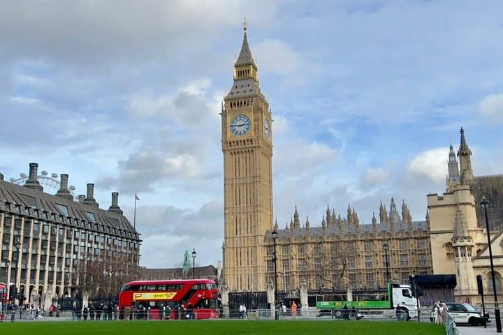 Heathrow Airport to Stansted Airport Private Transfer