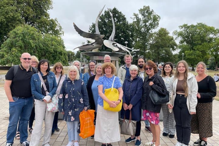 Discover Stratford in 60 minutes (with Stratford Town Walk)