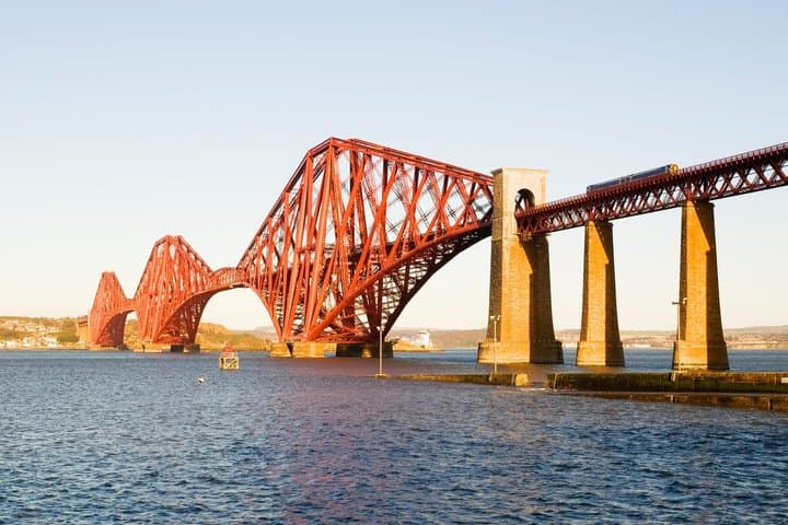 South Queensferry & Three Bridges Cruise. Small group