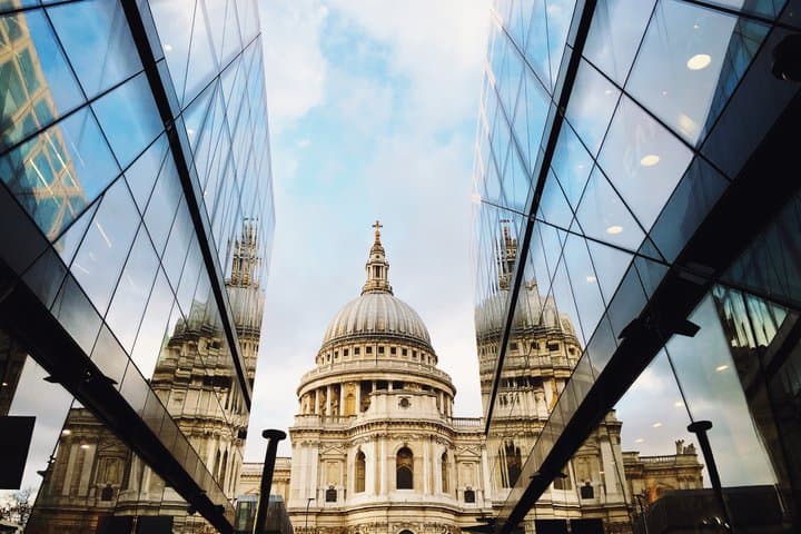 Brunch and Bubbles London Sightseeing Tour with Prosecco