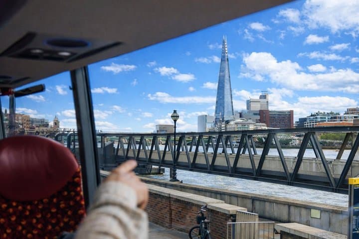 Brunch and Bubbles London Sightseeing Tour with Prosecco
