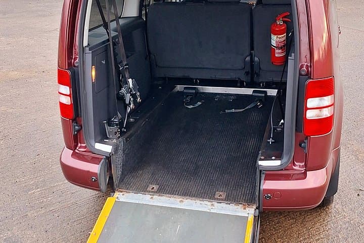 Belfast to Dublin Airport Transport 3 passenger + Wheelchair user