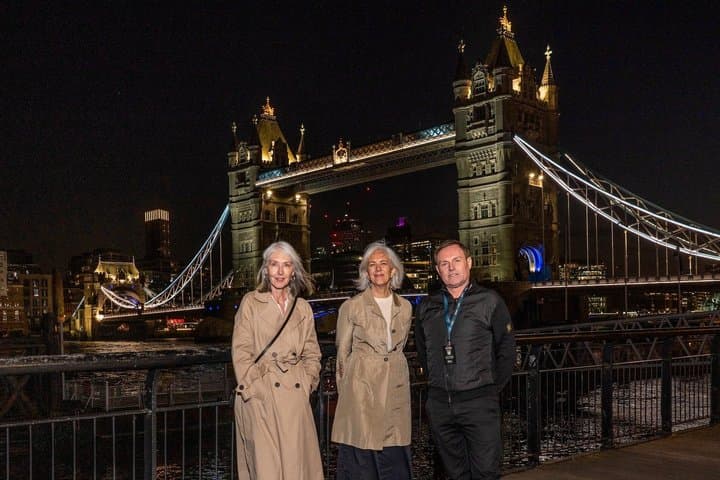 Build Your Own Black Cab London Sightseeing Tou: 4 to 11 hours