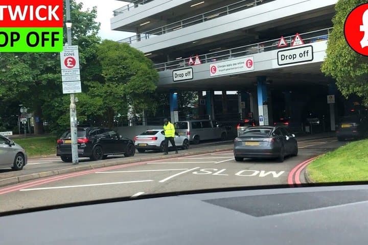 Private Arrival or Departure Transfer: London Gatwick Airport to Central London