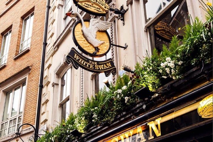 Experience The Mousetrap with Two Course Pre Theatre Meal