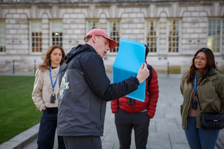 Belfast Walking Tour with a Local: History, Stories, and Culture