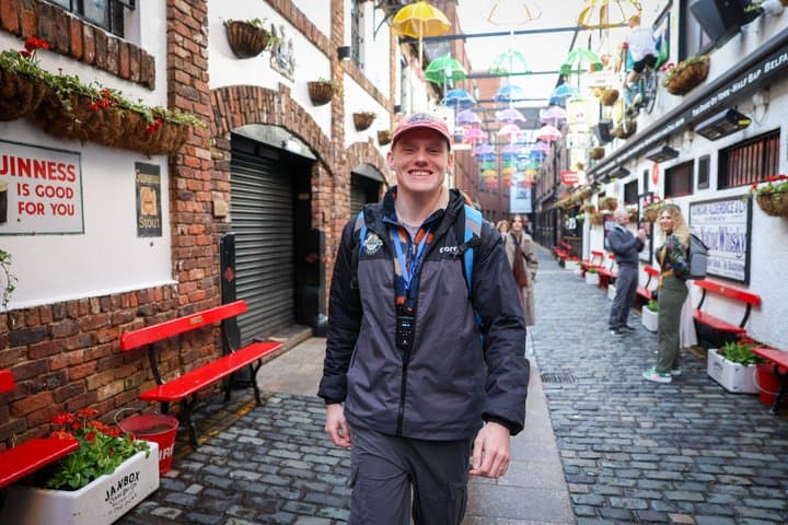 Belfast Walking Tour with a Local: History, Stories, and Culture