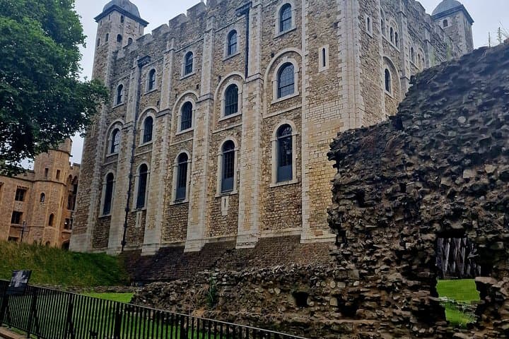 Reserved Entry Tower of London Express Experience Crown Jewels