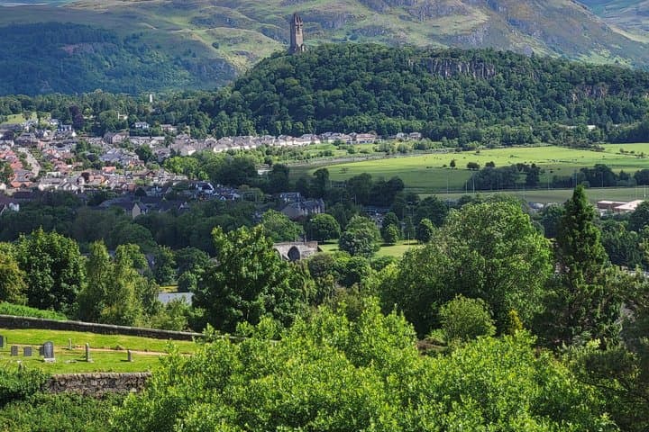 Stirling Castle & Glasgow with optional Whisky Bar Walking Tour
