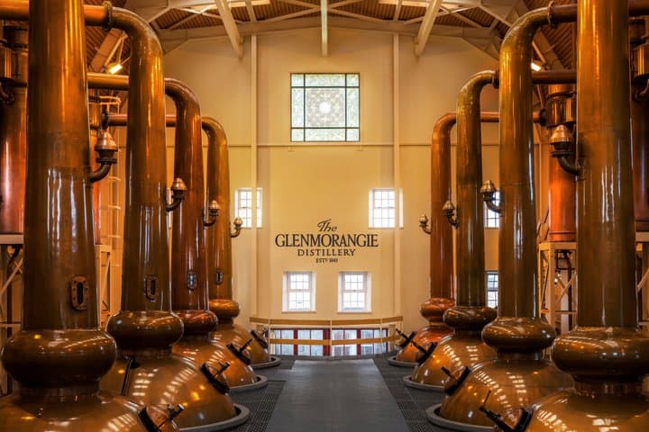 Private Invergordon Shore Excursion: Whisky, Castle & Golf Tour