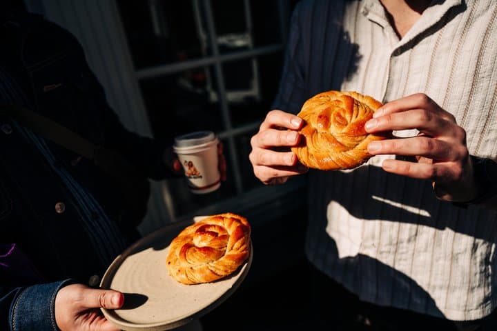 Eating London: Notting Hill Food and Walking Tour
