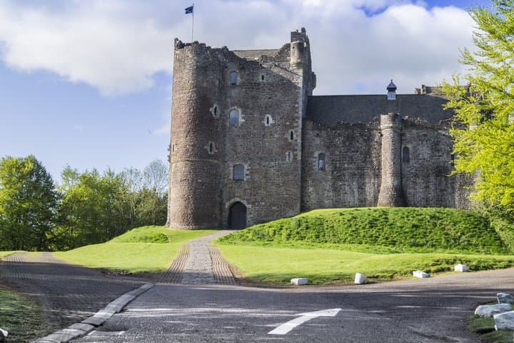 Highland Lochs, Glens and Castles Small Group Tour from Edinburgh