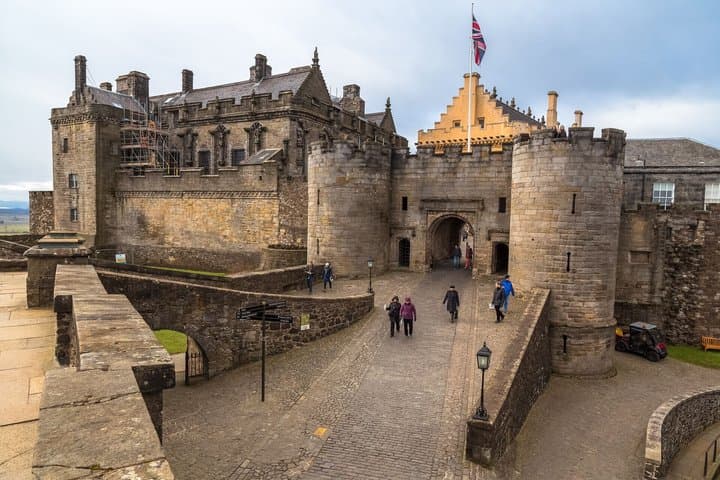 Castles, Lochs and Outlander Day Tour From Glasgow