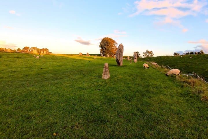 Avebury & Silbury Hill: Stonehenge’s Massive Neolithic Brother