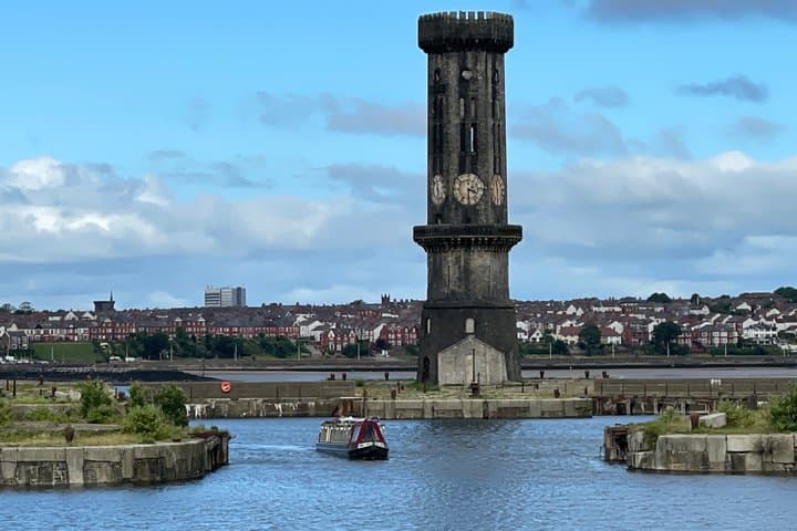 Meet the Author Liverpool Private Walking Tour - free signed Book