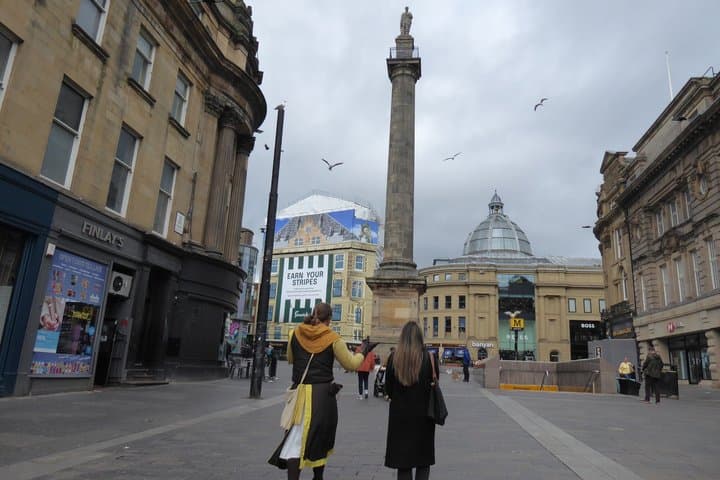 90 minute Old Newcastle Walking Tour - FREE castle entry included