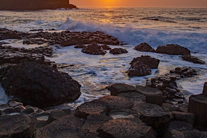 Giants Causeway small group private tours up to 7 people