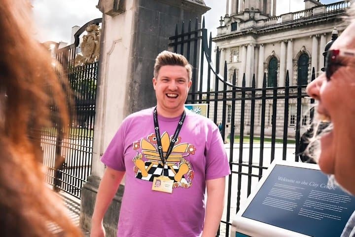 Hidden Belfast Walking Tour With Local