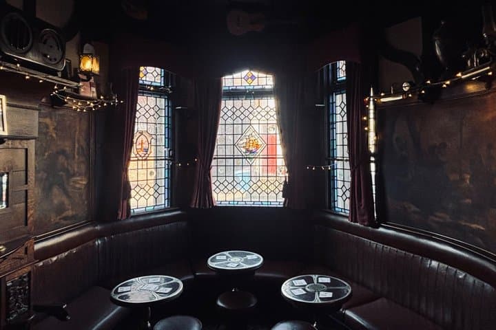 Liverpool Historic Pub Walk: Local Stories & Small Groups