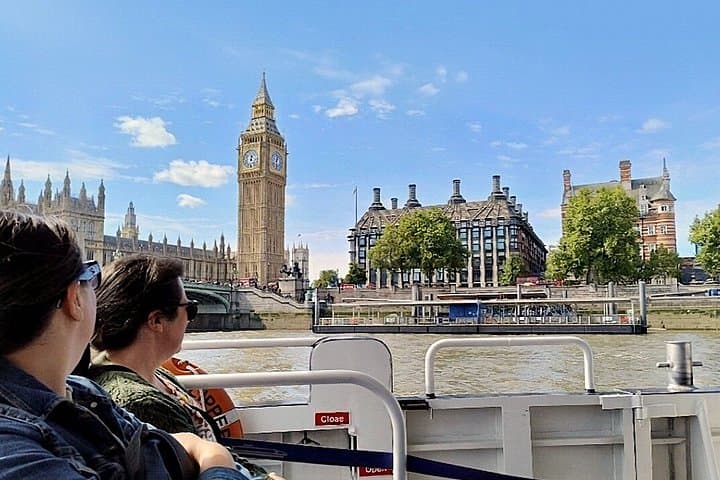 London River Story - Private Full-Day Boat and Land Tour