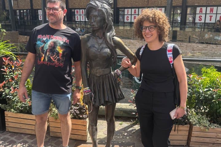 London - Amy Winehouse Camden Walking Tour