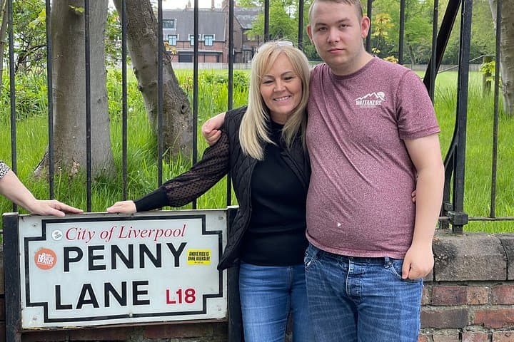 2.5-Hour Private Beatles Car Tour – Liverpool Highlights & Homes