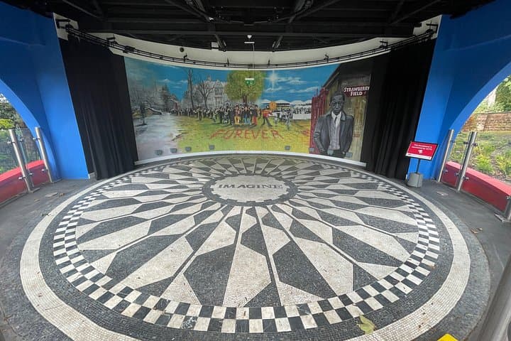 2.5-Hour Private Beatles Car Tour – Liverpool Highlights & Homes