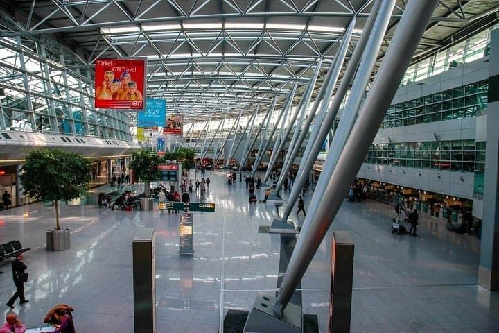 A1 Luxury Van from central london to Stansted Airport STN
