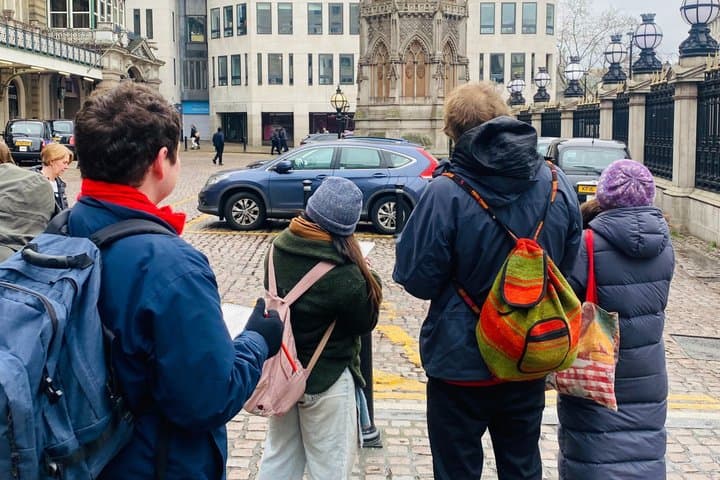 Trafalgar Square Walking and Sketching Tour