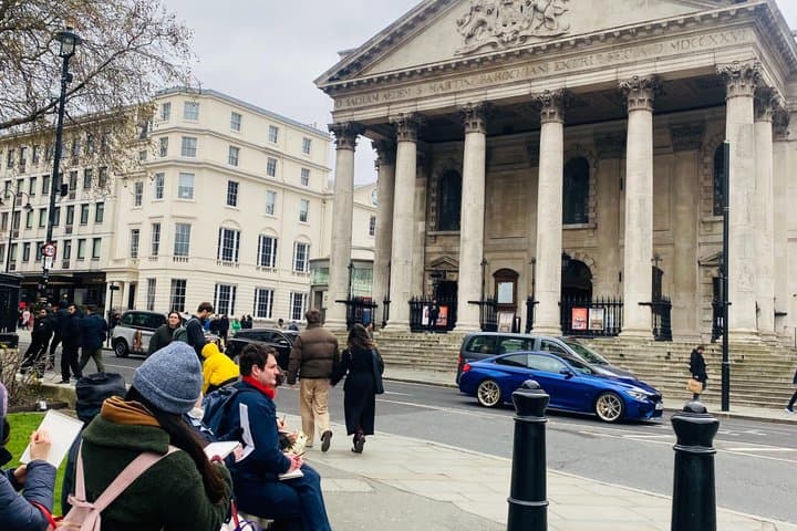 Trafalgar Square Walking and Sketching Tour