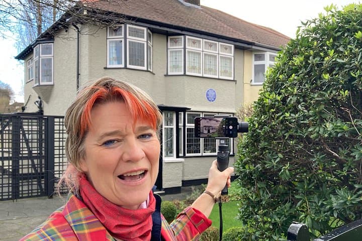 Tour with a local Tour Guide - Blue Badge Guide, 2-hour, half or full day