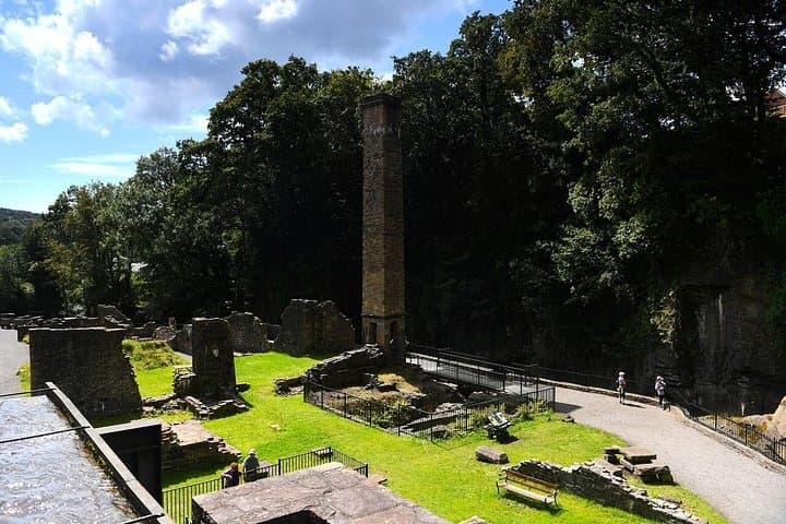From Cardiff: Guided South Wales' Amazing Waterfalls Tour