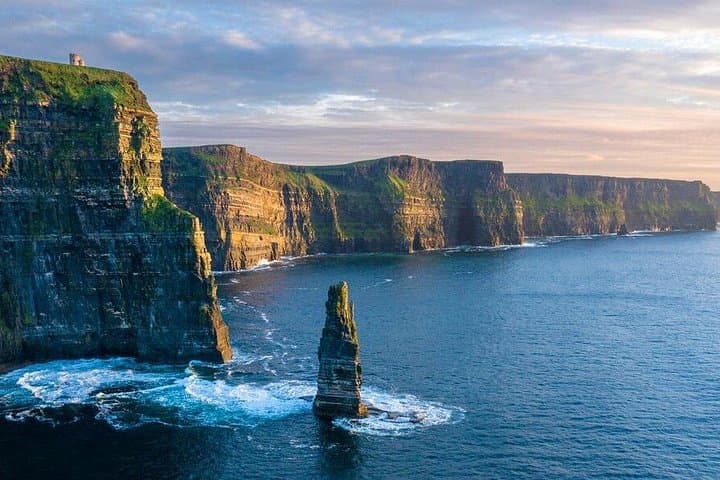 4 Day London - Dublin & Cliffs of Moher by Ferry & Rail