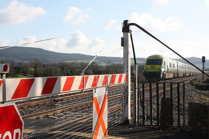 4 Day London - Dublin & Cliffs of Moher by Ferry & Rail